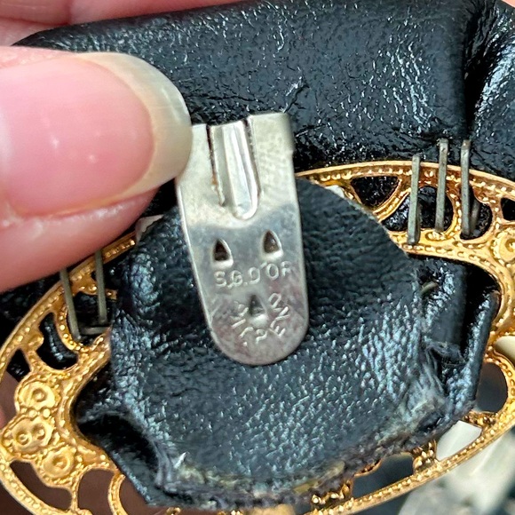 Vintage S.G.D’OR Black & Gold Shoe Clips - Picture 5 of 5